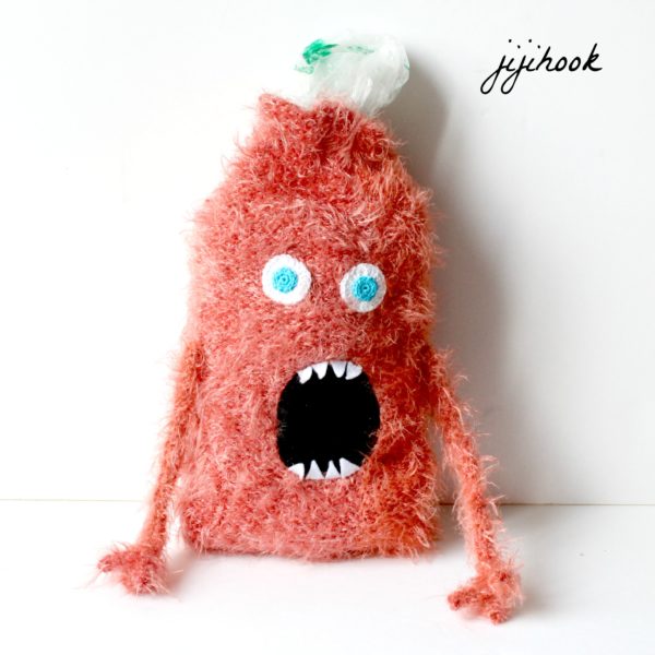 sac_a_sacs_monstre_crochet1